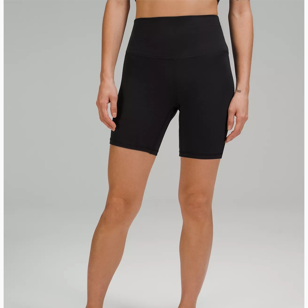 Lulu Lemon align high-rise short 6in